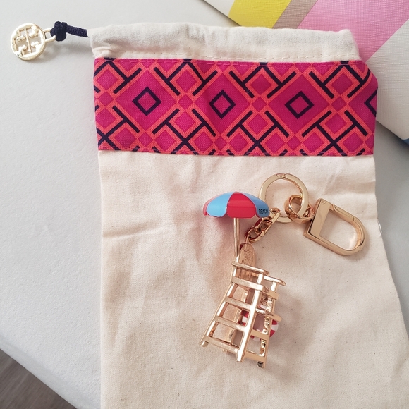 Tory Burch Lifeguard Chair keychain RARE - Picture 2 of 7